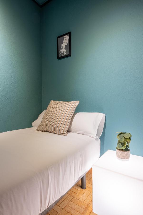 Ideal Hostel 马德里 外观 照片