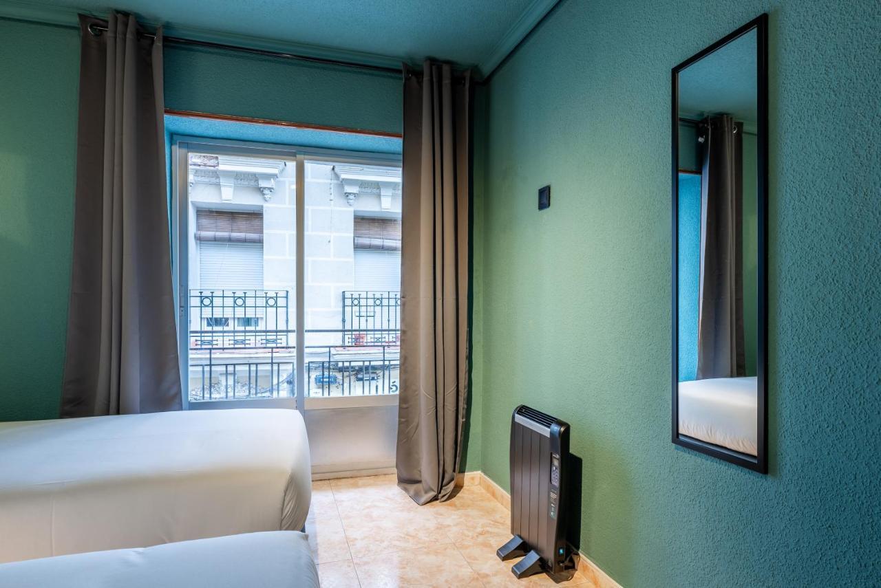Ideal Hostel 马德里 外观 照片