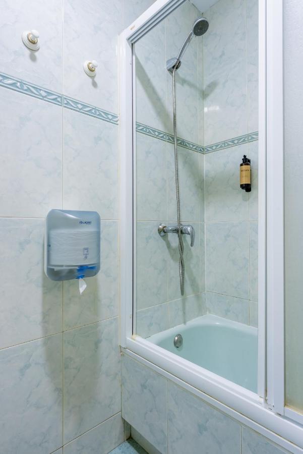 Ideal Hostel 马德里 外观 照片