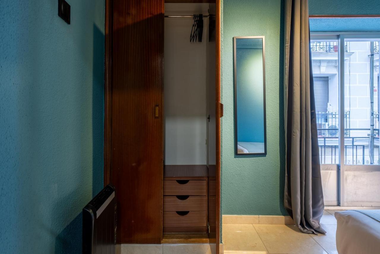 Ideal Hostel 马德里 外观 照片